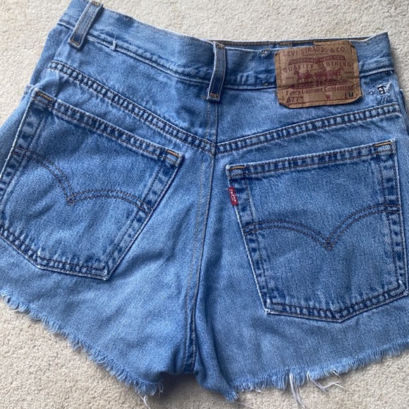 LF patterned LEVI jean short style 577 - Picture 3 of 3